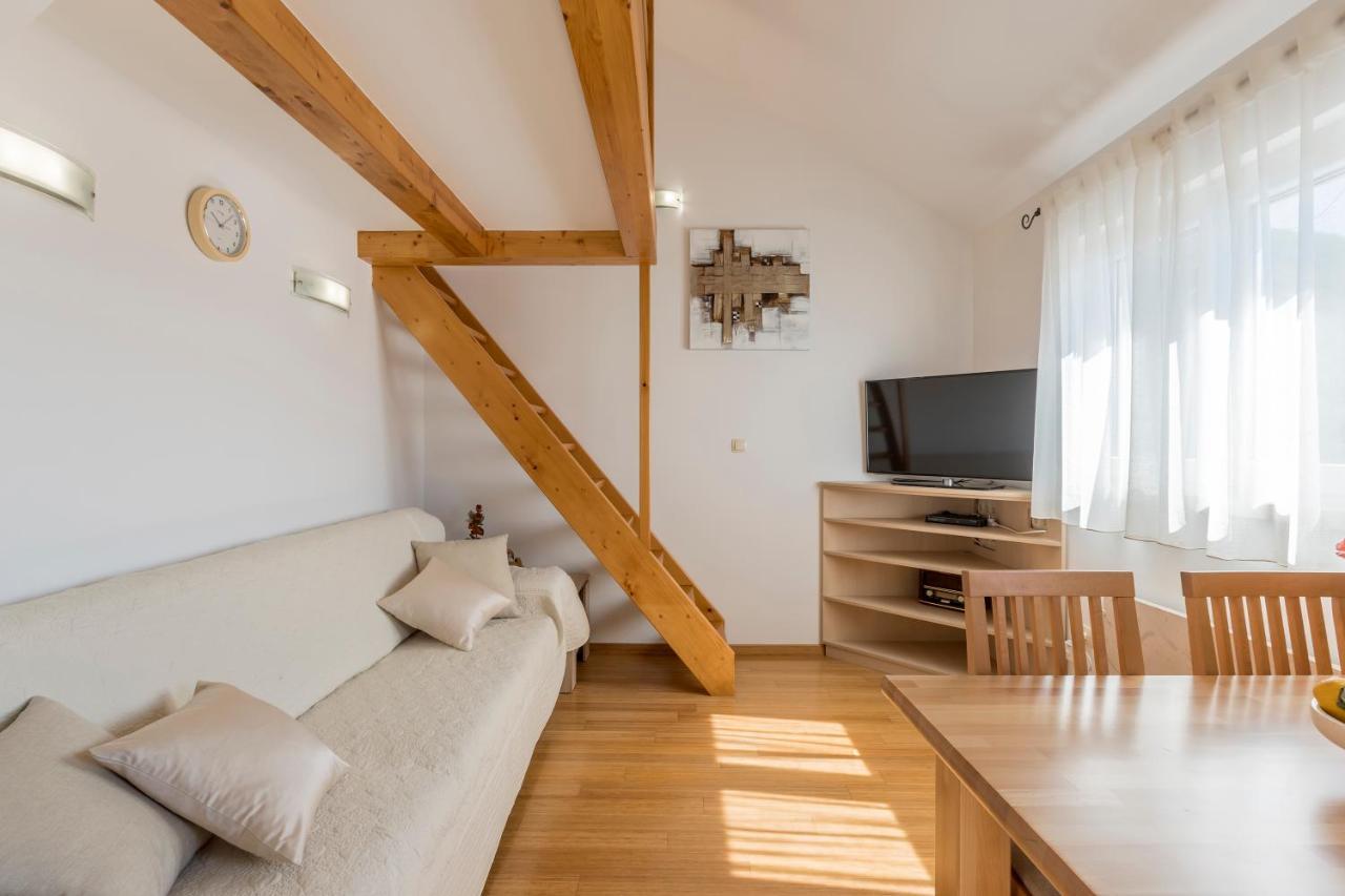 Villa Loza - Resort Moja Stina Seoca Kültér fotó